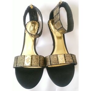 Women's gold and black sandal Size 9